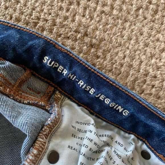 hi rise american eagle jegging - Picture 3 of 4